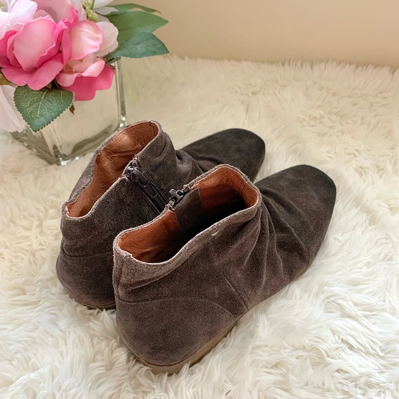 NEW Jeffrey Campbell Suede Booties - Picture 7 of 15
